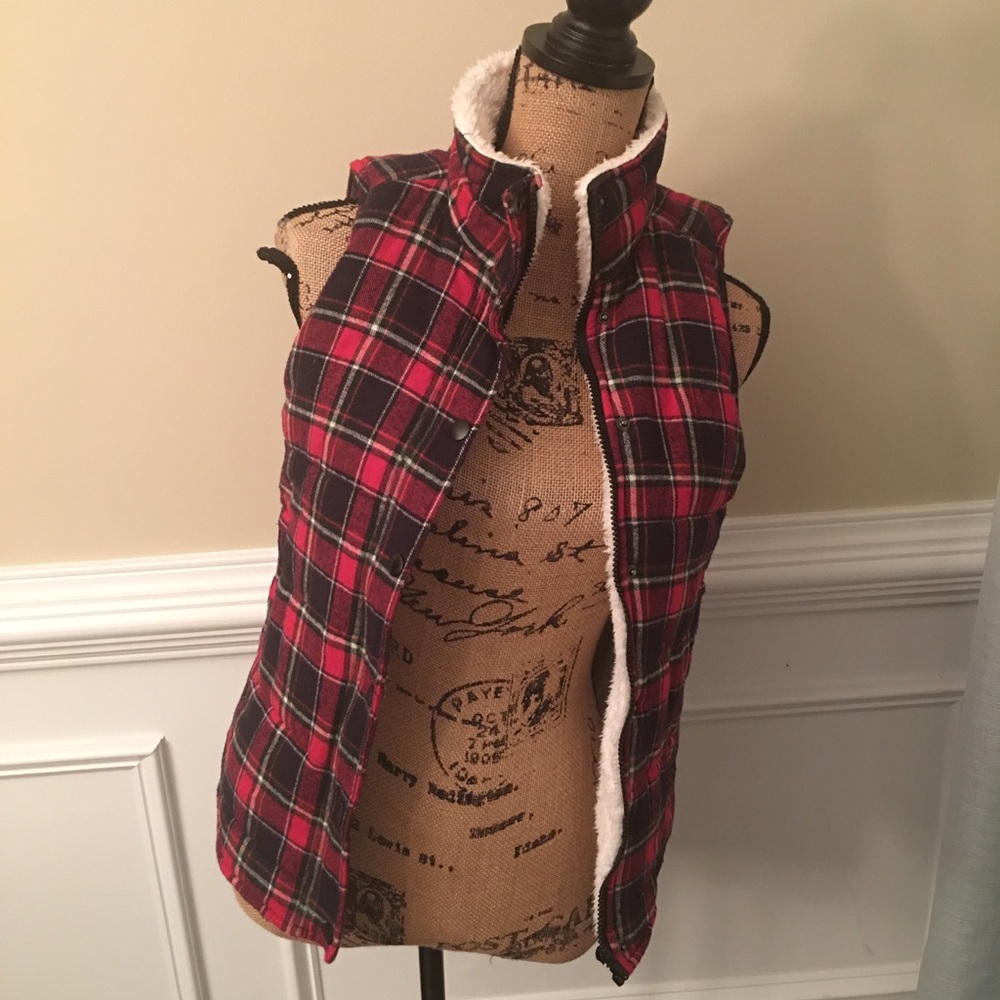 Skies Are Blue Sherpa Lined Plaid Vest